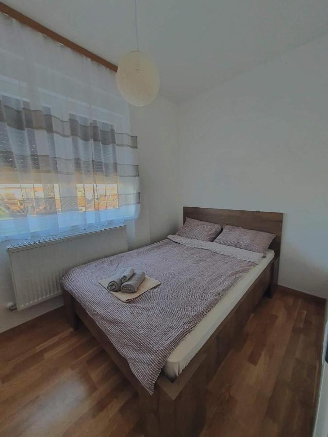 Zara 1 Apartman Биелина Екстериор снимка